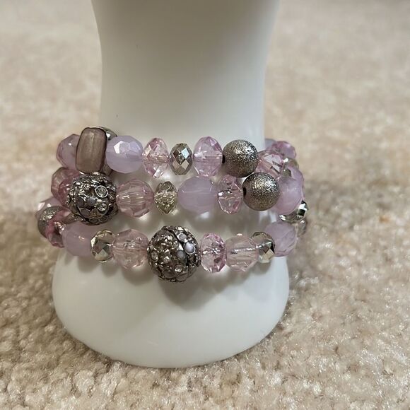 Purple, white & silver stretchy ladies bracelet. - Picture 3 of 6